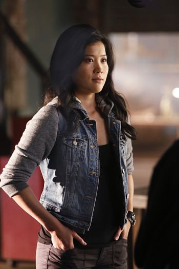 Happy Quinn, Scorpion 2.01 " Satellite of Love" Jadyn Wong, Eddie Kaye Thomas, Scorpion Tv Series, Disney Channel Shows, Tv Show Outfits, Canadian Actresses, Hollywood Stars, Tv Stars, Scorpion