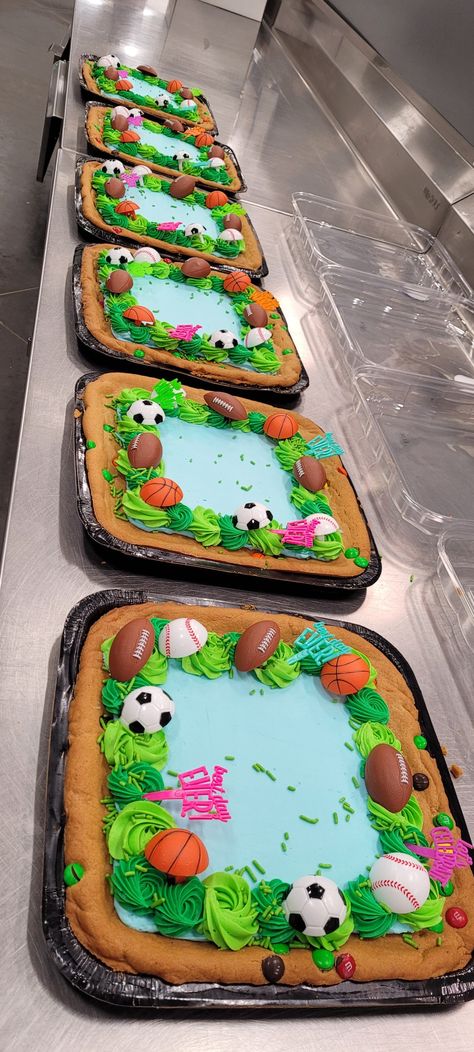 Field Day Cake Ideas, Big Cookies, Father's Day Cake, Sports Cakes, Large Cookies, Cookie Cake Designs, Cake Decorating Flowers, Cake Writing, Sport Cakes