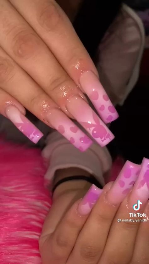 Beach Nails Coffin, Y2k Nails Pink, Crazy Acrylic Nails, Nails Coffin Shape, Nails Coffin Short, Manicure Nail Designs, Airbrush Nails, Badass Aesthetic, Entertaining Quotes