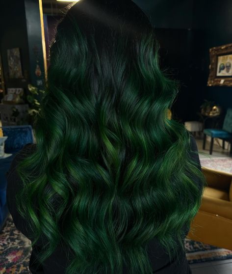 Deep Alpine Green 🖤 To get us in the Christmas mood 🎄 @crazycolorpro @pravana @brazilianbondbuilder to create this look 🤌🏻✨… | Instagram Pine Green Hair, Dark Green Hair Color, Deep Green Hair, Dark Green Hair Dye, Forest Green Hair, Green Hair Color, Emerald Green Hair, Emerald Hair, Diy Brand