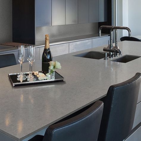 Light Grey Countertops Kitchen, Grey Quartz Countertops Kitchen, Dark Quartz Kitchen Countertops, Light Grey Countertops, Gray Quartz Countertop, Kitchen Countertops Grey, Gray Kitchen Countertops, Grey Quartz Countertops, Grey Quartz Countertop