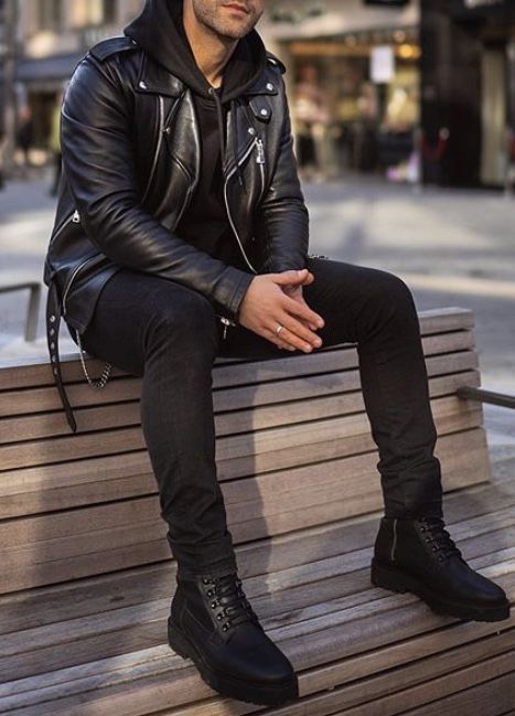 Streetwear Men Outfits Street Fashion, Bad Boy Outfits, Men's Leather Jackets, Leather Jacket Outfit Men, Bad Boy Style, Black Outfit Men, Boots Outfit Men, Mens Casual Outfits Summer, Biker Outfit