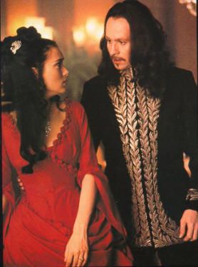 Bustle dress-Brom Stokers Dracula Mina Harker, Dracula Costume, Eiko Ishioka, Annie Lennox, Vampire Movies, Bram Stoker's Dracula, Red Costume, Hallowen Costume, Period Movies