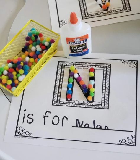 Name Activities Preschool, All About Me Preschool Theme, Me Preschool Theme, Preschool First Day, Prek Crafts, Preschool Names, School Art Activities, All About Me Preschool, Back To School Art