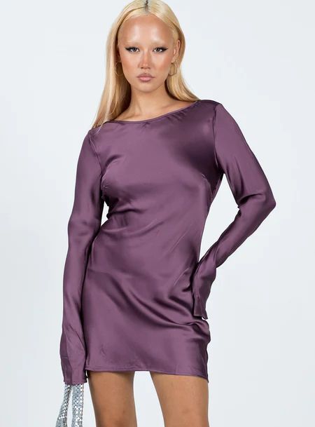 Vegas Dresses, Clubbing Outfits, New Years Eve Dresses, Eve Dresses, Purple Mini Dresses, Lace Silk, Fleece Dress, Disco Outfit, Outerwear Outfit