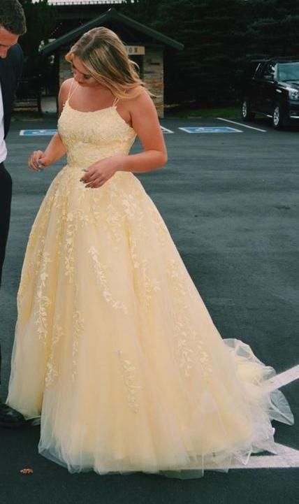 Prom Dress A Line, Hoco Ideas, Debs Dress, Yellow Prom, Dresses With Appliques, 2021 Prom Dresses, School Dance Dresses, Organza Lace, Prom 2020