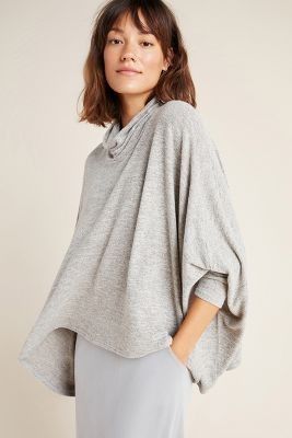 These Pieces Prove Loungewear Can Be Stylish - In The Groove Stylish Loungewear Outfit, Summer Lounge Wear, Lounge Wear Stylish, Lounge Wear Outfit, Comfy Lounge Wear, Work From Home Outfit, Lounge Wear Set, Between The Sheets, Turtleneck Poncho