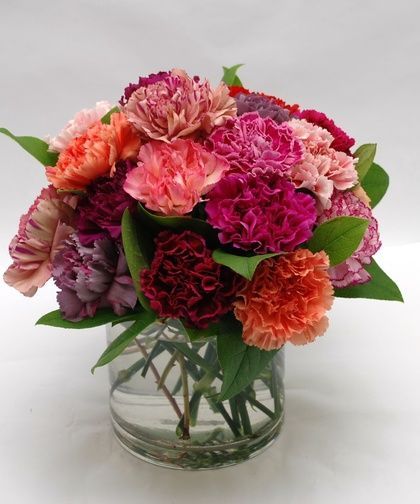 Carnation Wedding Centerpieces, Carnation Centerpieces, Carnation Wedding, Get Well Flowers, Red Carnation, Carnation Flower, Fall Wedding Flowers, Baby's Breath, Flower Centerpieces