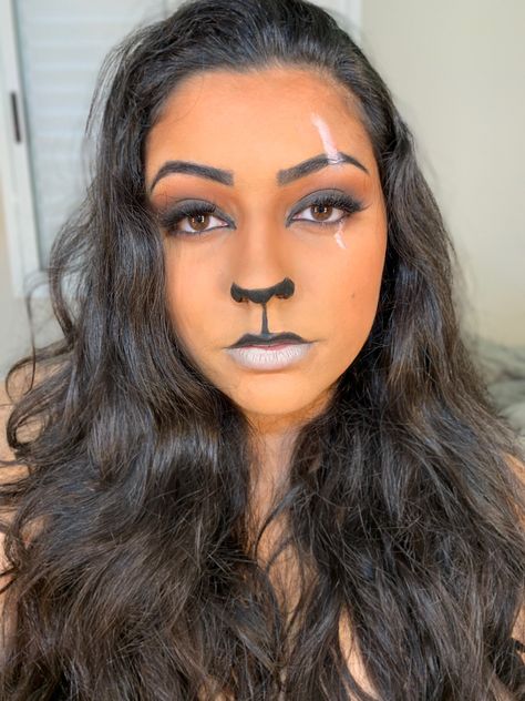 Scar From Lion King Costume, Lion King Halloween Costume Family, Scar Makeup Lion King, Scar Lion King Costume, Scar Lion King Makeup, Scar Halloween Costume, Scar Rey Leon, Lion King Makeup, Lion King Nails