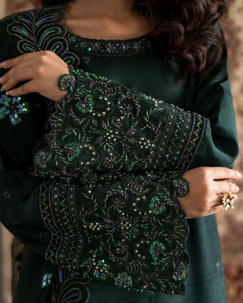 Embroidered rawsilk luxe - unstiched / stiched Shop : www.brandaffection.uk ( Link in bio 👆) #rawsilk #rawsilkdress #luxepret #pakistanidesignersuitsuk #luxuryformals #luxurypret #partywearsuits #eveningwear Embroidered rawsilk suits , Luxe Rawsilk , silk suits , organza dopatta , Luxury pret , evening wear , luxury formals , ready to wear , unstiched rawsilk suits , partywear Raw Silk Dress, Organza Suits, Raw Silk Fabric, Embroidered Organza, Embroidered Border, Dresses Chiffon, Silk Suit, Cotton Suits, Pakistani Designers