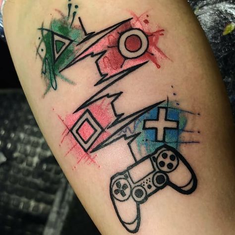 Pc Gamer Tattoo Ideas, Video Game Controller Tattoo, Video Games Tattoo Ideas, Retro Gaming Tattoo, Xbox Tattoo Ideas, Gaming Tattoos For Men, Circle Game Tattoo, Gamer Tattoo Ideas, Game Over Tattoo