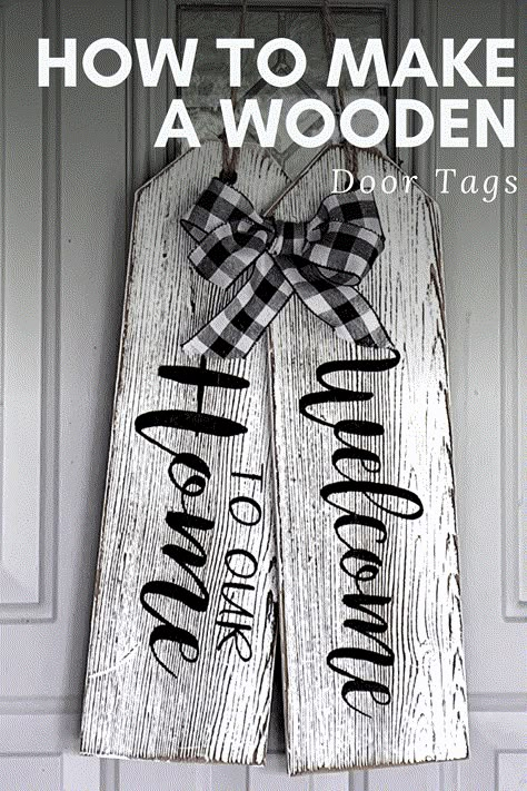 Tag Door Hangers Diy, Wood Round Door Hangers Christmas, Diy Door Tags, Door Tags Diy, Diy Wood Tags, Tag Signs, Diy Door Tag Signs, Door Tag, Wood Tag Signs