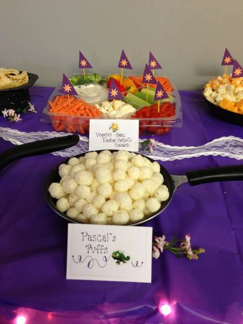 Tangled Party Activities, Rapunzel Party Ideas Food, Tangled Themed Food Ideas, Rapunzel Themed Birthday Party Food, Tangled Themed Snacks, Tangled Birthday Party Food, Rapunzel Food Ideas, Tangled Party Food, Tangled Treats