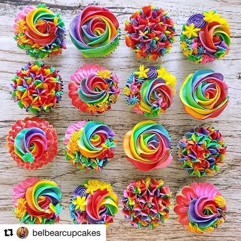 I love buttercream textures and bright colors, so sharing this gorgeous set of rainbow themed cupcakes by @belbearcupcakes! 😍🌈 • • • • • • • #findyourcakeinspiration #cupcake #cupcakes #cupcakedecorating #cupcakelove #cupcakelovers #cup Bright Cupcakes, Neon Cupcakes, Rainbow Frosting, Galaxy Cake, Rainbow Party Decorations, Unique Cupcakes, 5th Birthday Party Ideas, Colorful Cupcakes, Cupcake Cake Designs