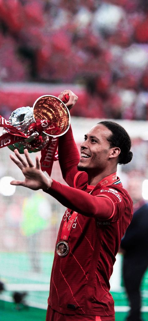 Virgil Van Dijk Wallpaper Virgil Van Dijk Wallpaper 4k, Van Dijk Wallpaper, Soccer Wallpapers, Football Players Photos, Virgil Van Dijk, Wwe Female, Football Stuff, Wwe Female Wrestlers, Van Dijk