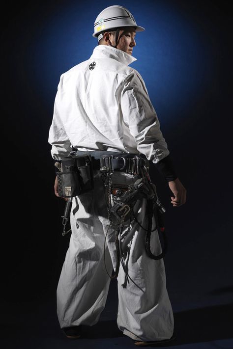 Japanese construction worker. Japanese Construction, Japanese Workwear, Heavy Clothing, Costume Armour, Conceptual Fashion, Future Clothes, Work Uniforms, Construction Worker, Thrift Fashion