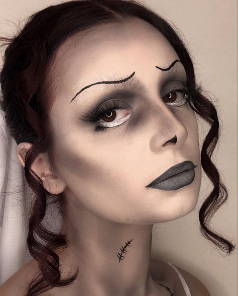 Tim Burton inspired, @blorymakeup on insta Tim Burton Inspired Makeup, Tim Burton Makeup, Sfx Ideas, Inspired Makeup, Corpse Bride, Bride Makeup, Addams Family, Coraline, Tim Burton