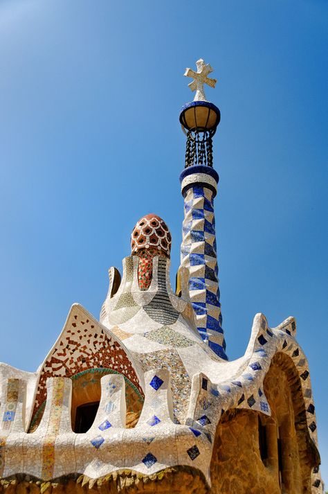 :) Guell Park, Portugal Lagos, Parque Guell, Art Nouveau Arquitectura, Parc Guell, Gaudi Architecture, Park Guell, Gaudi Barcelona, Spain Aesthetic