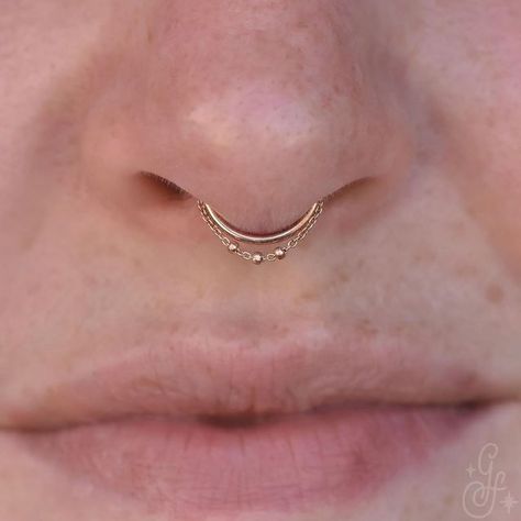 Closed Septum Piercing, Small Gold Septum Piercing, Small Septum Piercing Hoop, Septum Piercing Jewelry Dainty, Subtle Septum Piercing, Simple Septum Piercing, Septum Pericing, Pretty Septum Piercing, Septum Piercing Cute