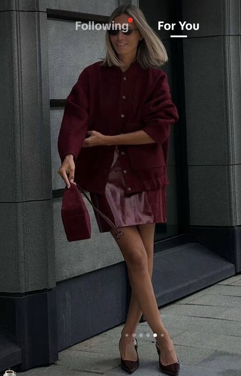 Dress Jacket Outfit, Burgundy Outfits, Reuse Clothes, Burgundy Leather Jacket, Trendy Fall Fashion, London Kensington, Burgundy Outfit, Outfits For Fall, Leather Skirts