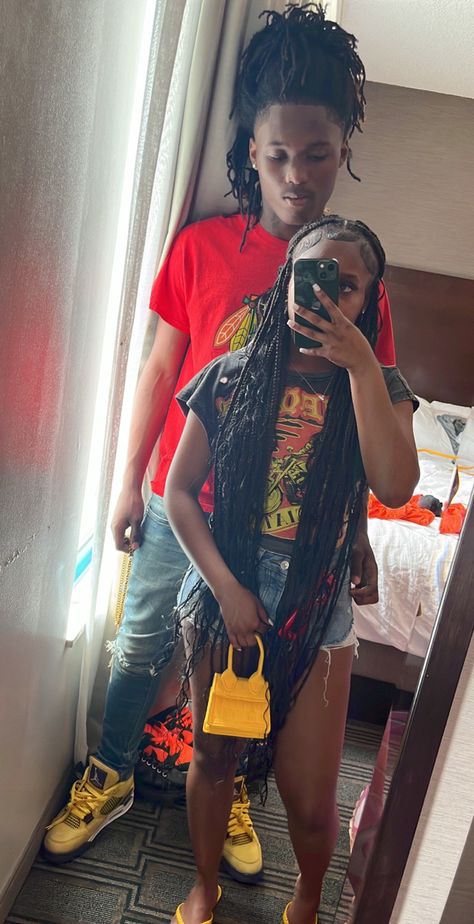 Cute Black Couple Photos, Black Teen Couples, Cute Couple Outfits Swag, Black Couple Goals, Couple Flicks, Young Black Couples, Dope Couples, Mood With Bae, Couple Black