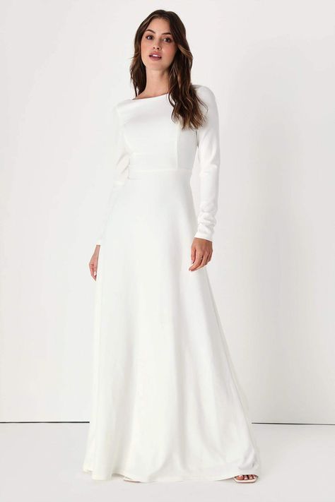 Modest Sheath Wedding Dress, Wedding Dresses For Petite Women, White Backless Maxi Dress, Modest White Dress, Long Sleeve Wedding Dress Simple, Plain White Dress, Latest Dress Styles, Backless Long Sleeve, Petite Wedding Dress