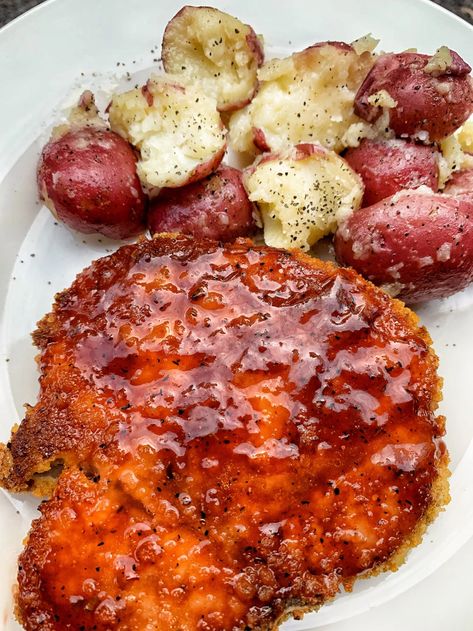 Crispy Bbq Pork Chops - The Tipsy Housewife Crunchy Cauliflower, Pork Oven, Easy Pork Tenderloin Recipes, Barbecue Pork Chops, Oven Pork Chops, Easy Pork Tenderloin, Bbq Meats, The Tipsy Housewife, Pork Dinners