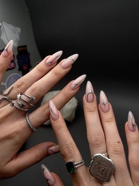 Gothic Nails: nude stiletto nails with chrome accent Maquillage On Fleek, Gothic Nails, Goth Nails, Smink Inspiration, Minimal Nails, Makijaż Smokey Eye, Almond Acrylic Nails, Dream Nails, Fire Nails