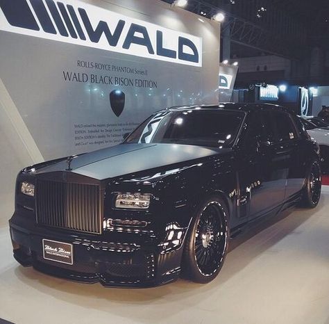 Rolls-Royce Phantom Royal Pic, Rolls Royce Motor Cars, Luxury Cars Rolls Royce, Girly Car, Rolls Royce Phantom, Henry Ford, Expensive Cars, Koenigsegg, Black Car