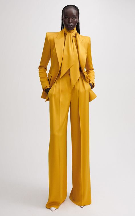 Stylish Work Attire Business Casual, Elegant Office Wear, Pant Suits For Women, Yellow Suit, Crepe Blazer, Alex Perry, Woman Suit Fashion, Classy Work Outfits, Shirts Design