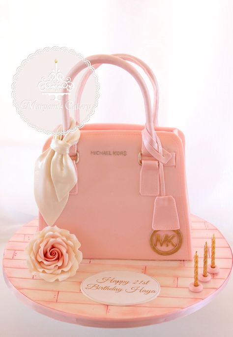 Michael Kors Cake, Fashionista Cake, Handbag Cakes, Sac Michael Kors, Shoe Cakes, Purse Cake, Handbag Cake, Girly Cakes, Shaped Cake