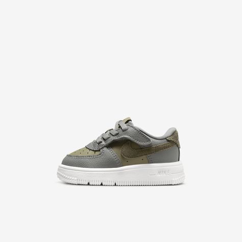 Dark Stucco, Nike Force 1, Nike Force, Toddler Sneakers, Baby Sneakers, Boys Sneakers, Baby Things, Toddler Shoes