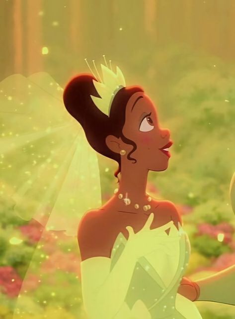 Savannah Character, Tiana Princess And The Frog, Tiana Princess, Tiana And Naveen, Frog Pictures, Princess And The Frog, Princess Tiana, Disney Favorites, Royal Princess