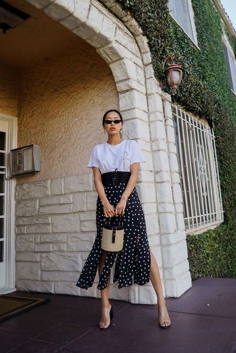 Satin Midi Skirt Outfit, Zara Midi Skirt, Polka Dot Midi Skirt, 2024 Outfits, Midi Skirt Outfit, Silk Midi Skirt, Dot Print Dress, Glam Outfit, Stylish Summer Outfits