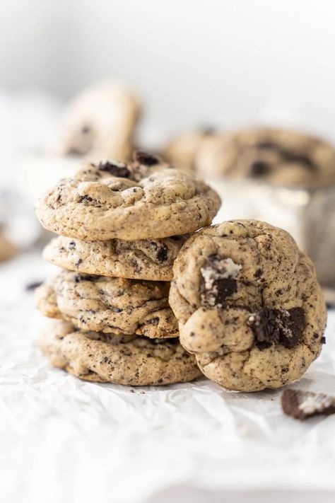 Vegan Cookies and Cream Cookies - The June Table Vegan Oreo Cookies, Vegan Cookies And Cream, Vegan Oreos, Cookies And Cream Cookies, Cream Cookies, Vegan Cream, Vegan Pie, Cream Cheese Cookies, Chocolate Sandwich