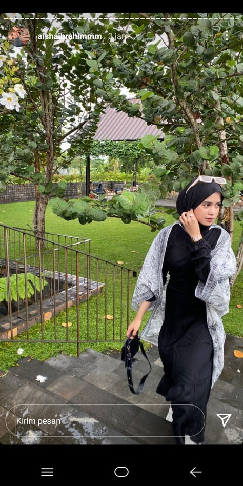 Outfit Hijab Pantai, Hijab Outer, Outer Hijab, Outfit Outer, Kebaya Modern Dress, Batik Clothing, Outfit Korean Style, Street Hijab Fashion, Outfit Korean