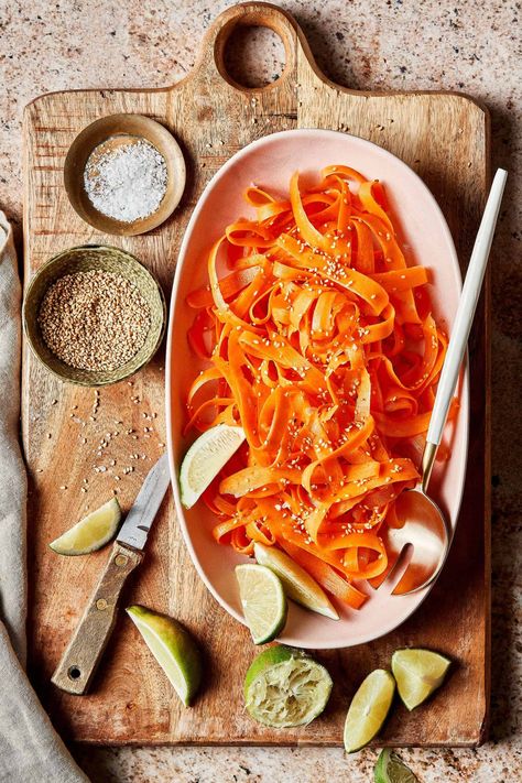 Fresh Carrot Salad, Carrot Rappe Recipe, Tik Tok Carrot Salad, Tiktok Carrot Salad, Pickled Carrot Salad, Viral Carrot Salad, Raw Carrot Salad Recipes, Shaved Carrot Salad, Tiktok Recipes Videos