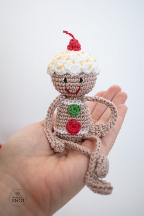 Crochet Gingerbread Man free pattern ⋆ The Nomad Knot Crochet Gingerbread Man Pattern Free, Finger Puppet Crochet, Crochet Christmas Ornament Pattern, Gingerbread Man Crochet, Gingerbread Stocking, Crochet Toilet Roll Cover, Grinch Crochet, Gingerbread Man Free, Crochet Gingerbread Man