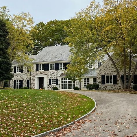 🔲 House Tours 🔲 on Instagram: "I feel like I take a semi annual photograph of this beautiful home. It sits on a knoll, and always looks camera ready !🍂🌾🤍🌾🍂#philadelphia #chestnuthill #chestnuthillphiladelphia #stonehouse #discoverphl" Philadelphia Homes, Chestnut Hill Philadelphia, Chestnut Hill, Stone House, Beautiful Home, House Tours, Chestnut, House Exterior, Feel Like