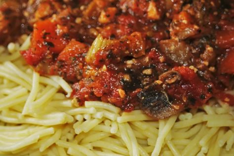 Tofu Spaghetti Sauce, Low Fat Low Sugar Desserts, Low Sodium Pasta Sauce, Vegan Spaghetti Sauce, Tofu Spaghetti, Tofu Seasoning, Tofu Pasta, Type Of Pasta, Vegan Spaghetti