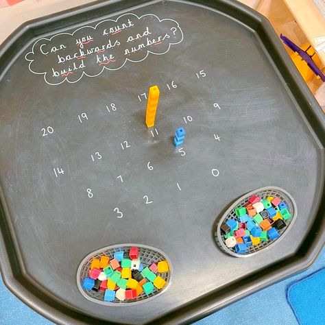 Counting Tuff Tray Ideas, Year 1 Tuff Tray Ideas, Tuff Tray Activities, Preschool Tables, Tuff Tray Ideas, Year 1 Classroom, Counting Backwards, Ks1 Maths, Tuff Spot