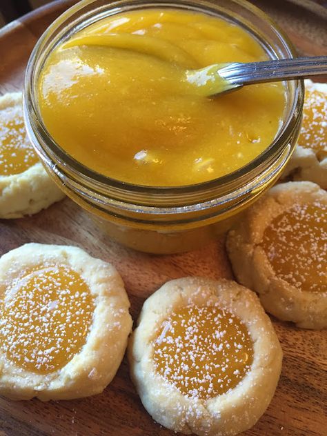 Fruit Curd, Passion Fruit Curd, Passionfruit Recipes, Tropical Drinks, Fruit Cookies, Hawaii Food, Curd Recipe, Summer Cookies, Fruit Puree