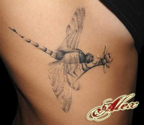 40 dragonfly tattoo Watercolor Dragonfly Tattoo, Tattoo Mafia, Small Dragonfly Tattoo, Flying Tattoo, Dragonfly Tattoo Design, Geniale Tattoos, Dragonfly Tattoo, 1 Tattoo, Foot Tattoo