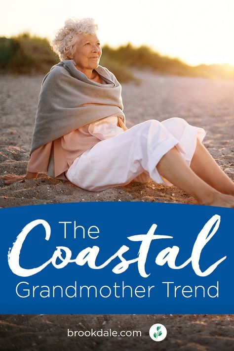 If you love wearing patterns and colors that remind you of the ocean and give off an effortless beachy style, then the coastal grandmother trend may be your vibe. Check out how this style is trending! West Coast Grandma Style, 2023 Coastal Grandmother, Costal Grandma Fall Outfits, Coastal Granny Fashion, Summer Coastal Grandma, Winter Costal Grandmother, Costal Grandma Blanket, Grandmother Style, Grandma Clothes