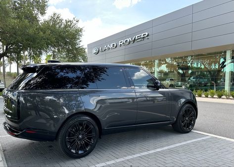 LUXURY SUV RANGE ROVER 7 SEATER Seven Seater Car, 7 Seater Range Rover, Car 7 Seater, 7 Seater Cars Luxury, Range Rover 7 Seater, Range Rover Mom Aesthetic, Land Rover Autobiography, Grey Range Rover, 7 Seater Cars