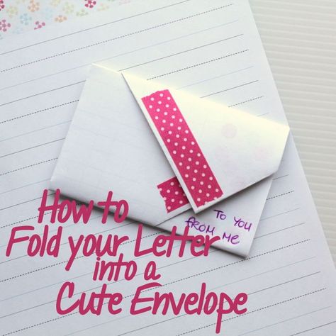 Fold an envelope from a rectangular note that stays closed without glue - just like I did in high school! Fold Paper Into Envelope, Fold An Envelope, Fold Notes, Homemade Envelopes, Letter Folding, Origami Envelope, How To Make An Envelope, Cute Envelopes, Envelope Lettering