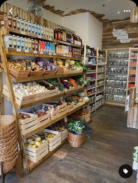 Boho Grocery Store, Small Mercantile Store, General Store Decor, Basement Grocery Store, Produce Market Display, Modern Farmers Market Display, Tiny Grocery Store, Farm To Table Store, Farm Market Store