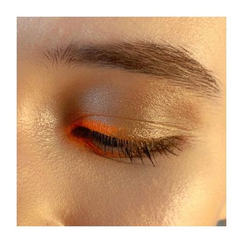 Pop Of Colour Eye Makeup Inner Corner, Orange Inner Corner Makeup, Orange Mascara, I Liner, Colour Eyeshadow, Orange Eye Makeup, Pop Makeup, Ball Makeup, Gold Makeup Looks