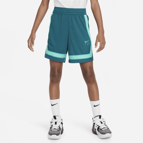 Play like you mean it in the Nike Fly Crossover Shorts. Dri-FIT technology wicks sweat from your skin to keep you dry and comfy during games or practice. Nike Fly Basketball Shorts, Nike Fly Shorts, Basketball Wishlist, Crossover Shorts, Nike Basketball Shorts, Wishlist 2024, Basketball Girls, Shorts Nike, Birthday List