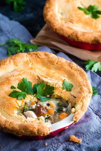 Lectin-Free Chicken Pot Pie and More - Creative in My Kitchen Low Carb Chicken Pot Pie, Creamy Cauliflower Sauce, Lectin Free Foods, Plant Paradox Diet, Healthy Chicken Pot Pie, Lectin Free Diet, Lectin Free, Plant Paradox, Yummy Casseroles